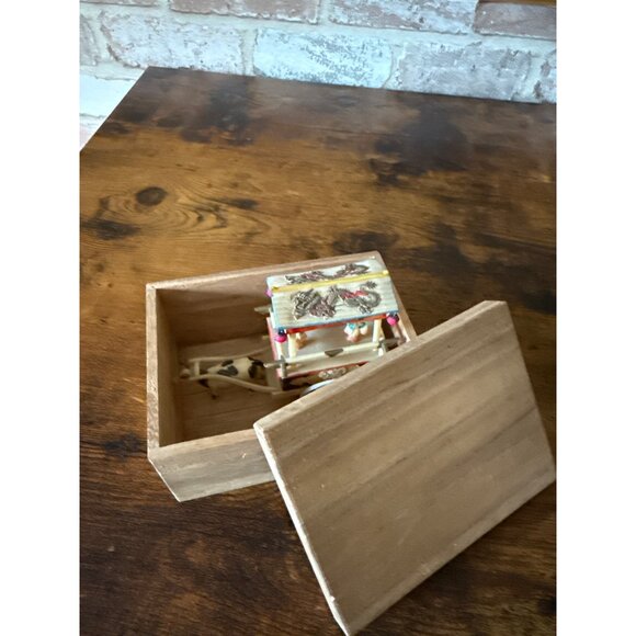 Handcrafted Wooden Ox Cart Figurine With Colorful Detailing & Miniature Figures - Picture 12 of 14